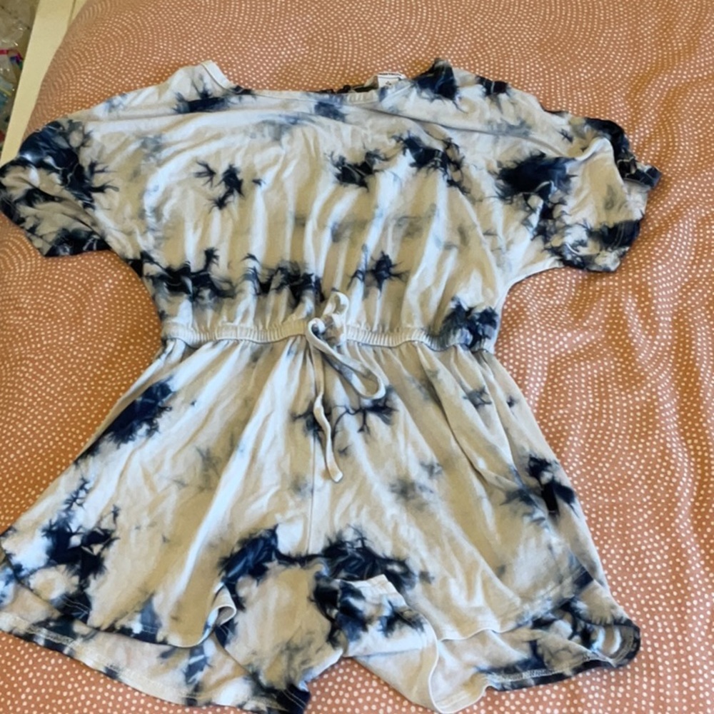 Girls in Nordstrom rack brand super soft, tie-dye romper